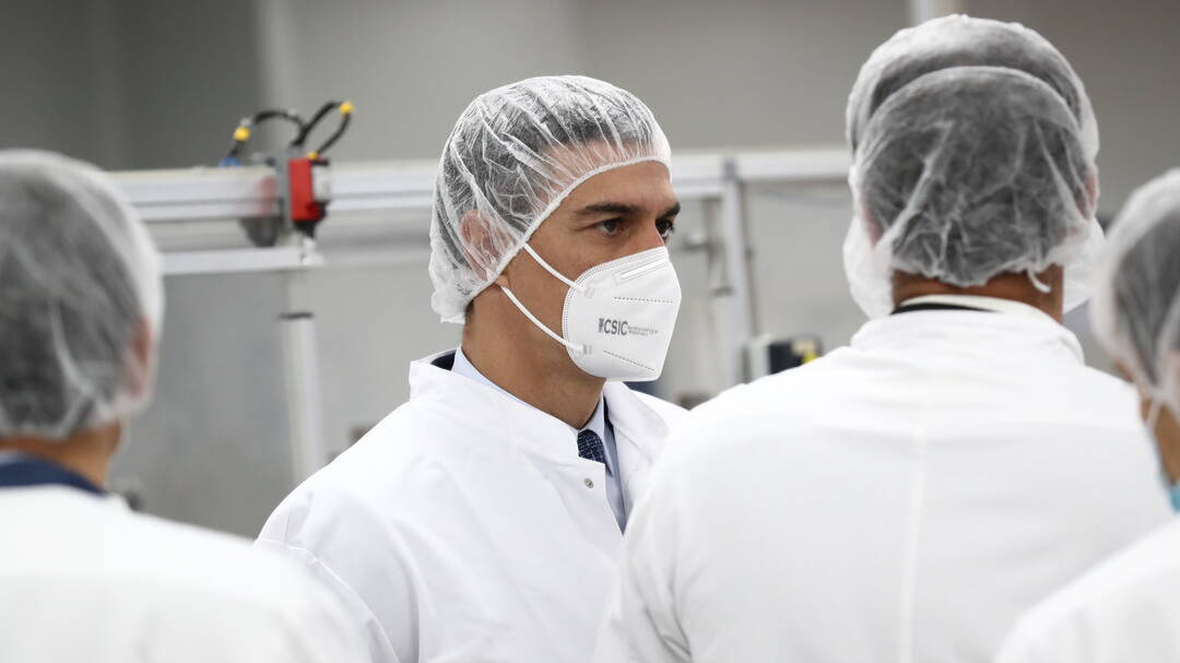 Pedro Sánchez a finales de noviembre visitó incluso fábricas de vacunas
