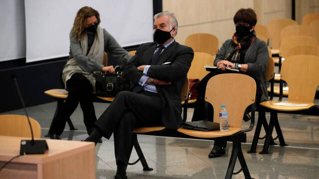 Bárcenas pide un careo con Rajoy en el juicio y que testifiquen varios periodistas