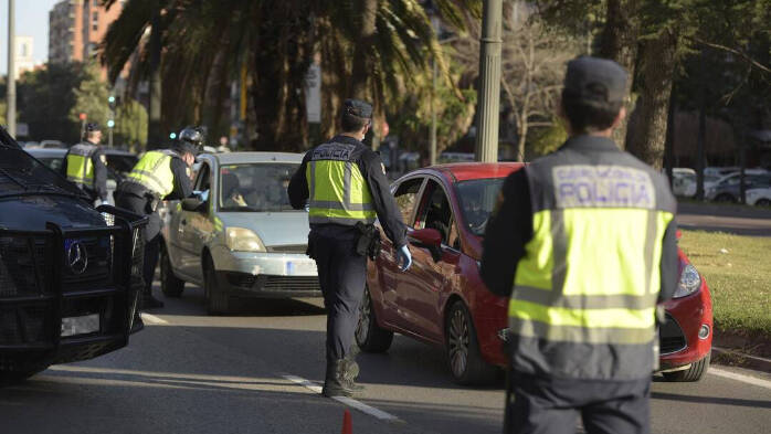 Una fin de semana de encierro perimetral en las principales ciudades valencianas