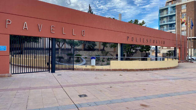 El Ayuntamiento de El Campello ofrece las instalaciones públicas para un proceso de vacuinación espacioso