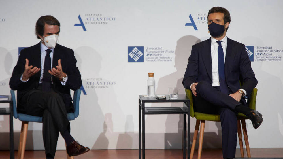 El expresidente, José María Aznar, y el líder del PP, Pablo Casado