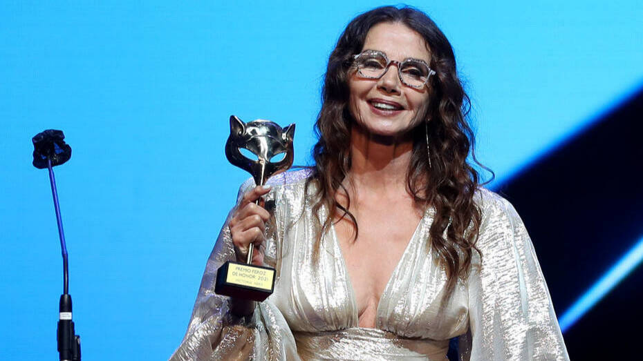 Victoria Abril recoge su Premio Feroz.