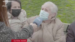 Una anciana se hace viral junto a Cintora por su opinión sobre las Infantas