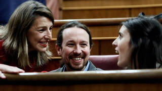 Tensión en Podemos: Yolanda Díaz se desmarca de Montero y acepta suprimir el 8M