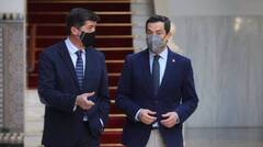 Juan Manuel Moreno y Juan MarÃ­n, este miÃ©rcoles en su comparecencia conjunta en el Parlamento andaluz.