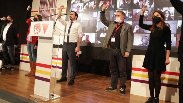 Iglesias mete al líder del Partido Comunista en el Gobierno antes de marcharse