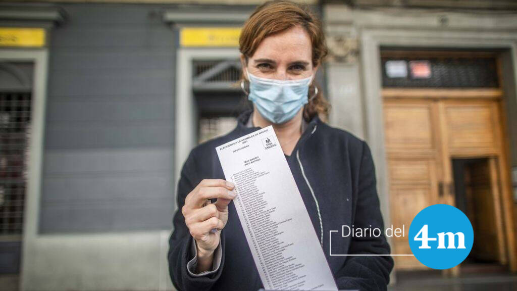 Mónica García ya ha votado en una oficina de Correos.