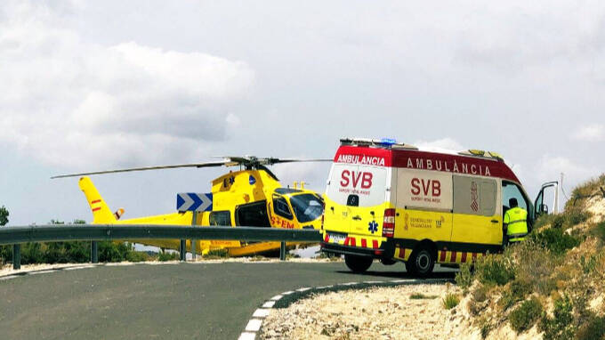 Helicóptero medicalizado y ambulancia SAMU gestionada por los CICUs