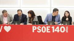 La fontanería del PSOE revienta: la cúpula de Sánchez se parte en dos bandos