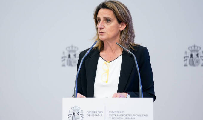 La vicepresidenta cuarta y ministra para la Transición Ecológica y el Reto Demográfico, Teresa Ribera, durante una rueda de prensa