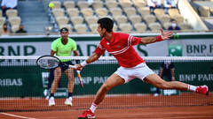 Djokovic hace el partido de su vida y echa a Nadal de Roland Garros de nuevo 