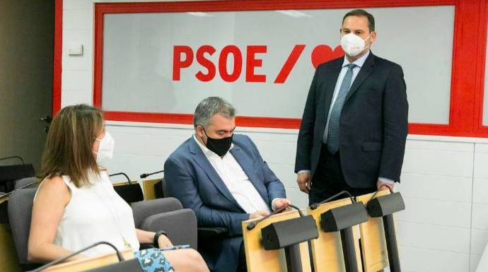 Ábalos y Santos Cerdán, este lunes minutos antes de la comparecencia del número tres del PSOE.