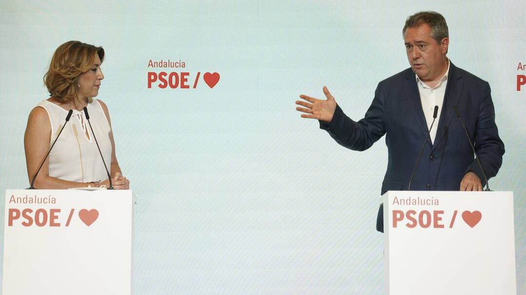 Juan Espadas y Susana Díaz en rueda de prensa hoy en la sede del PSOE-A.