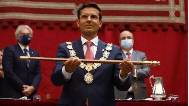 Nuevo alcalde, Francisco Cuenca (PSOE)