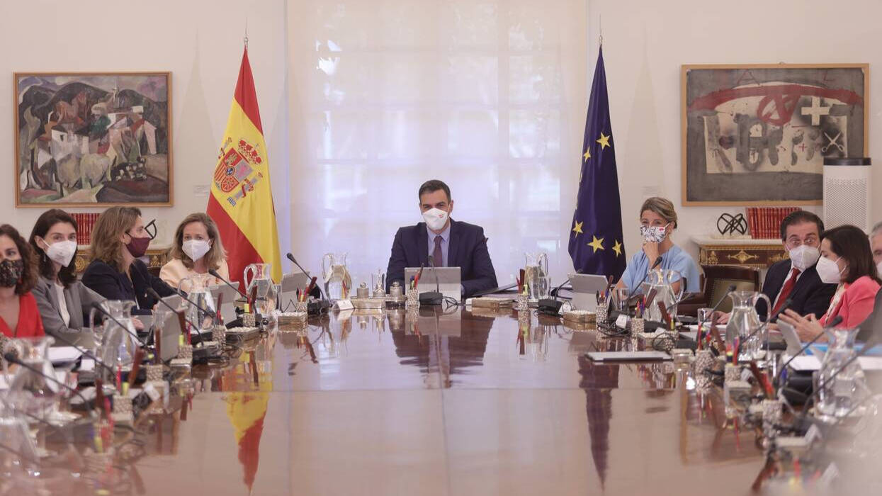 Pedro Sánchez presidiendo la reunión de este martes.