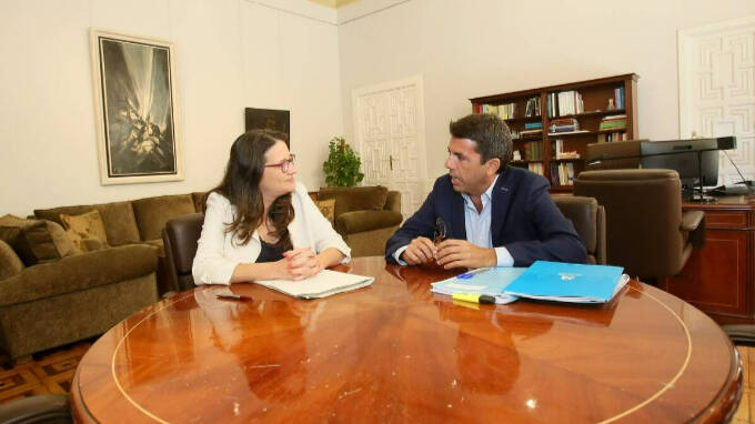 Carlos Mazón y Mónica Oltra en la Diputación de Alicante