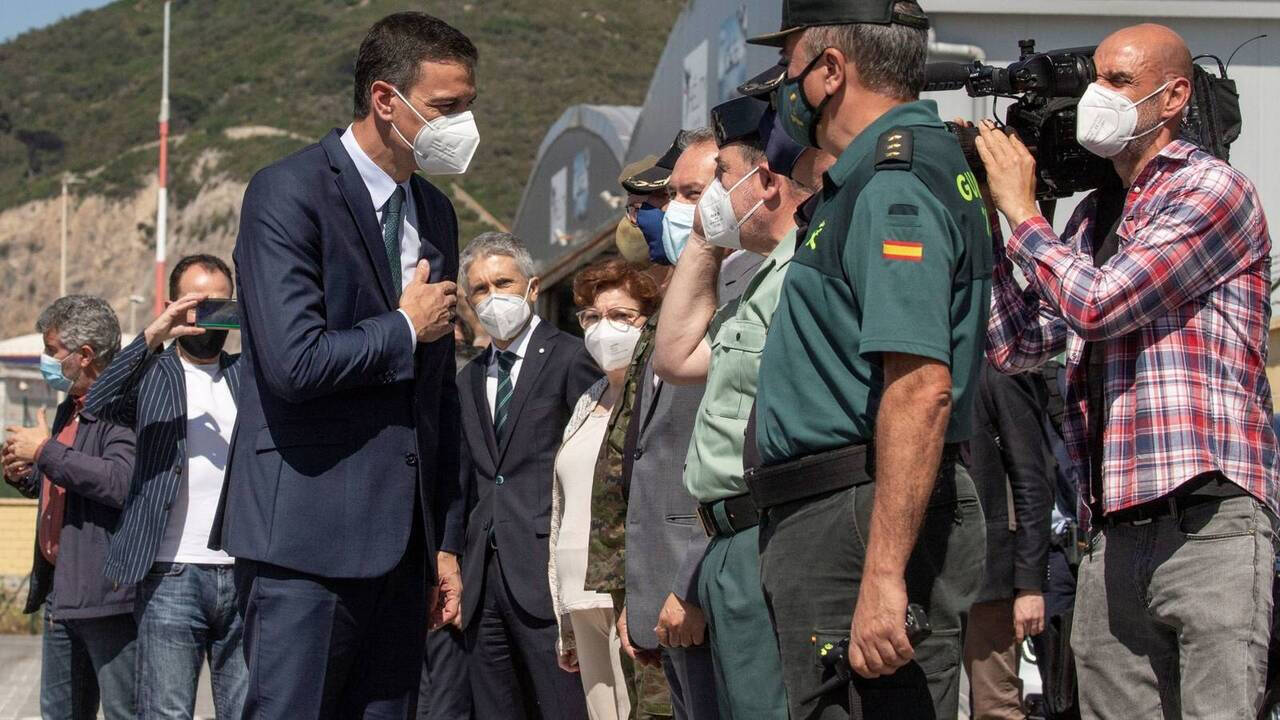 Sánchez, en su visita a Ceuta durante la crisis migratoria del mes de mayo