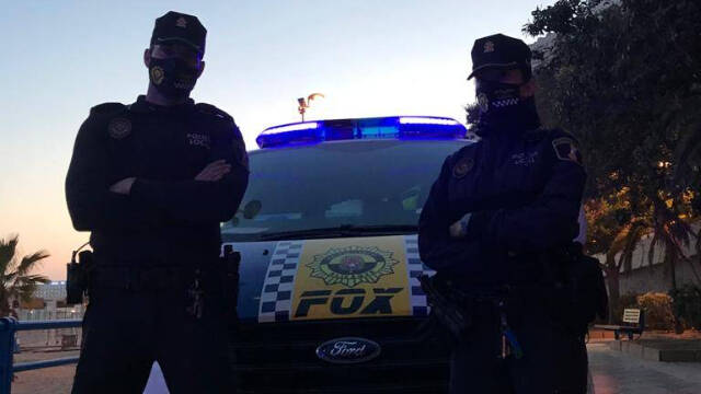 Agentes de la Unidad Fox de la Policía Local de Alicante