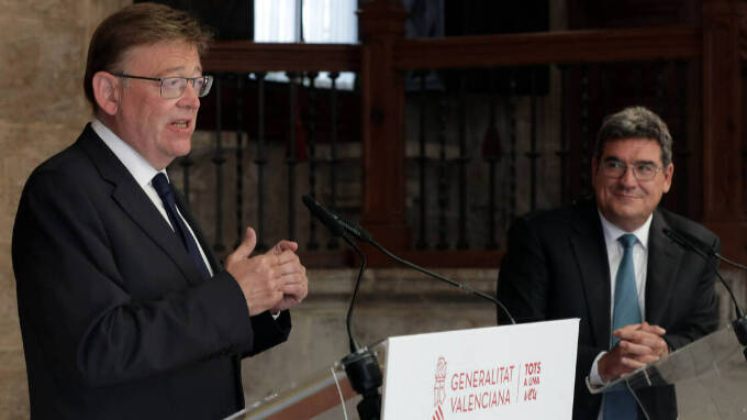 Ximo Puig y José Luis Escrivá en el Palau de la Generalitat