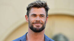 Chris Hemsworth anuncia en redes su nueva profesión gracias a su hijo