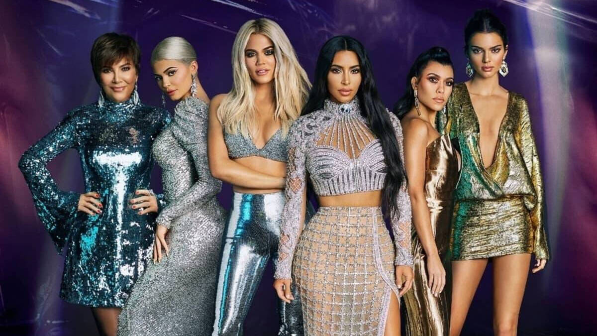 Kim Kardashian defiende a su familia de las críticas