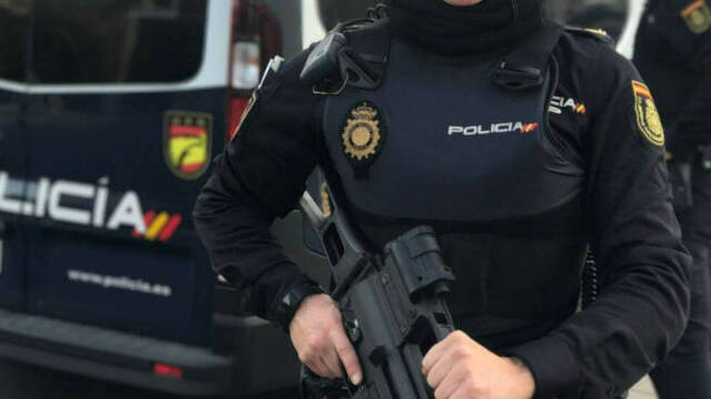 Detienen a un hombre por grabar vídeos amenazando a las autoridades de Holanda
