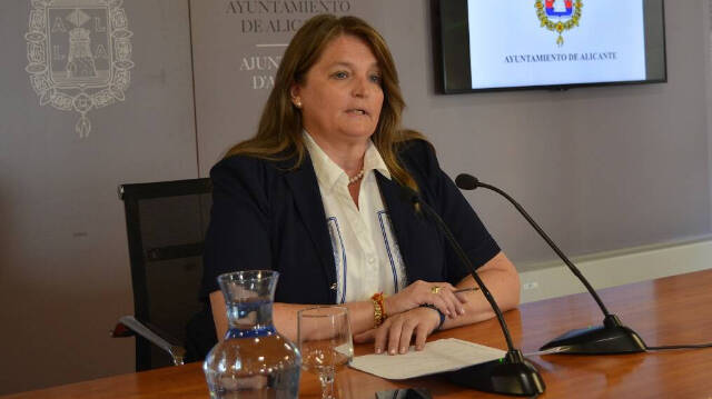 Julia Llopis, concejala de Educación de Alicante