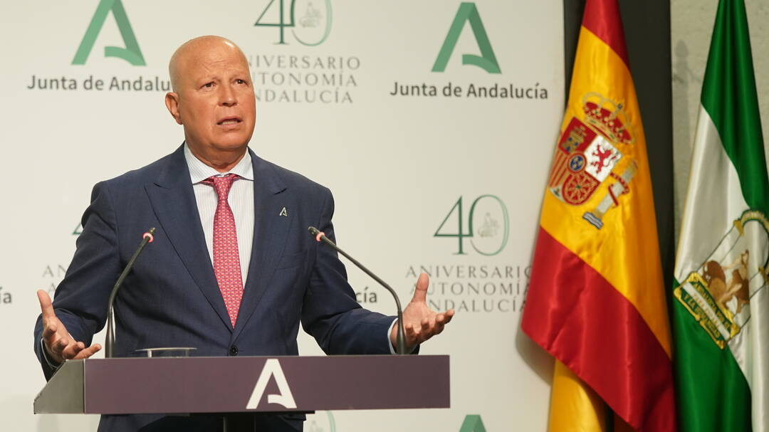 El consejero de Educación y Deportes de la Junta de Andalucía, Javier Imbroda, en la comparecencia tras el Consejo de Gobierno.
