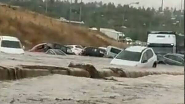DANA inunda carretera N-400