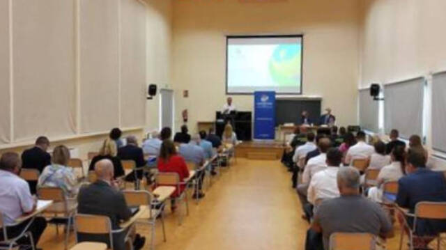II Jornada de ‘La intermodalidad como complemento de los servicios paraduaneros del Puerto de Alicante’