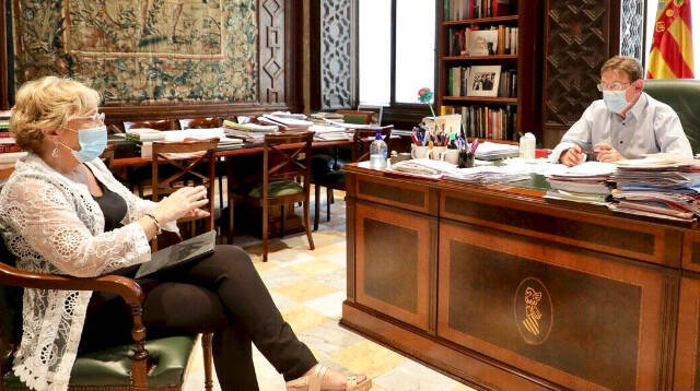 La consellera Ana Barceló y el president Ximo Puig
