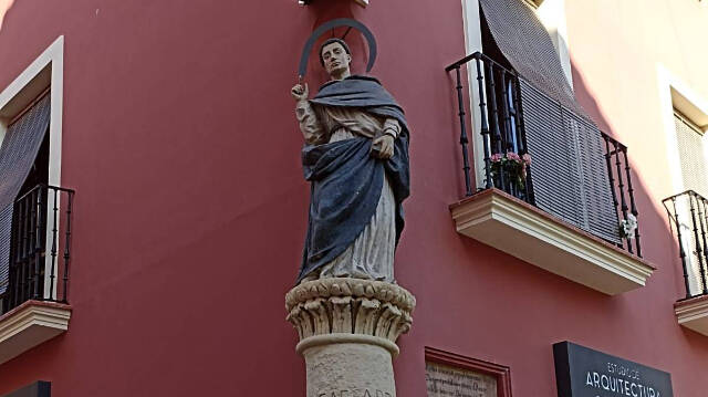 Figura de San Vicente Ferrer en Lorca