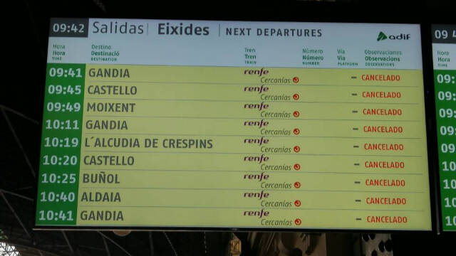 Panel de las Cercanías de Valencia la mañana del 30 de septiembre
