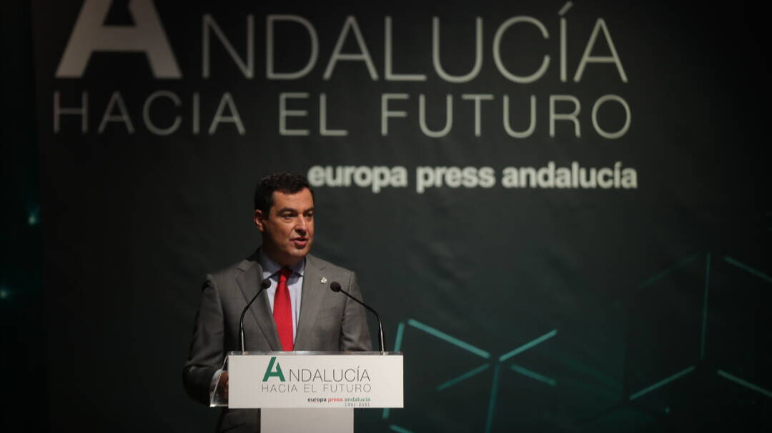 El presidente de la Junta de Andalucía, Juanma Moreno, durante su intervención en el foro económico de Europa Press.