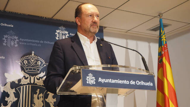 Emilio Bascuñana, alcalde de Orihuela