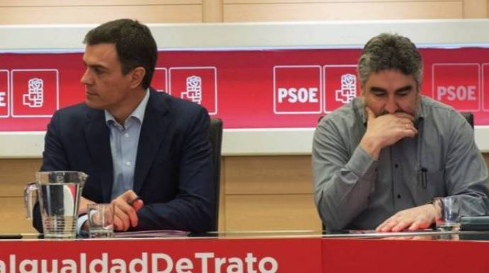 Sánchez y Rodríguez Uribes, en una Ejecutiva del PSOE.