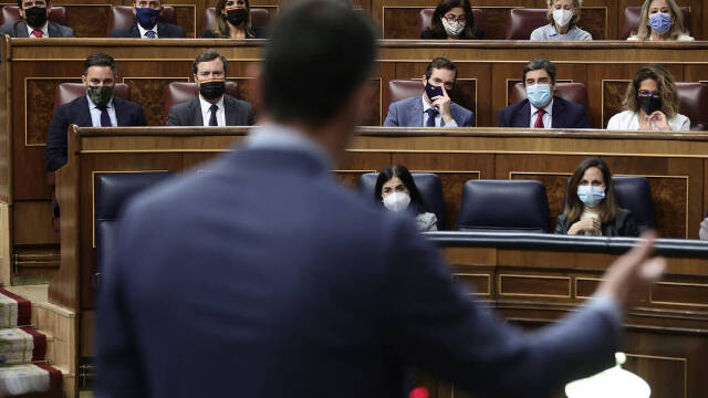 El presidente del Gobierno, Pedro Sánchez, interviene en una sesión de control al Gobierno en el Congreso de los Diputados / Eduardo Parra / Europa Press