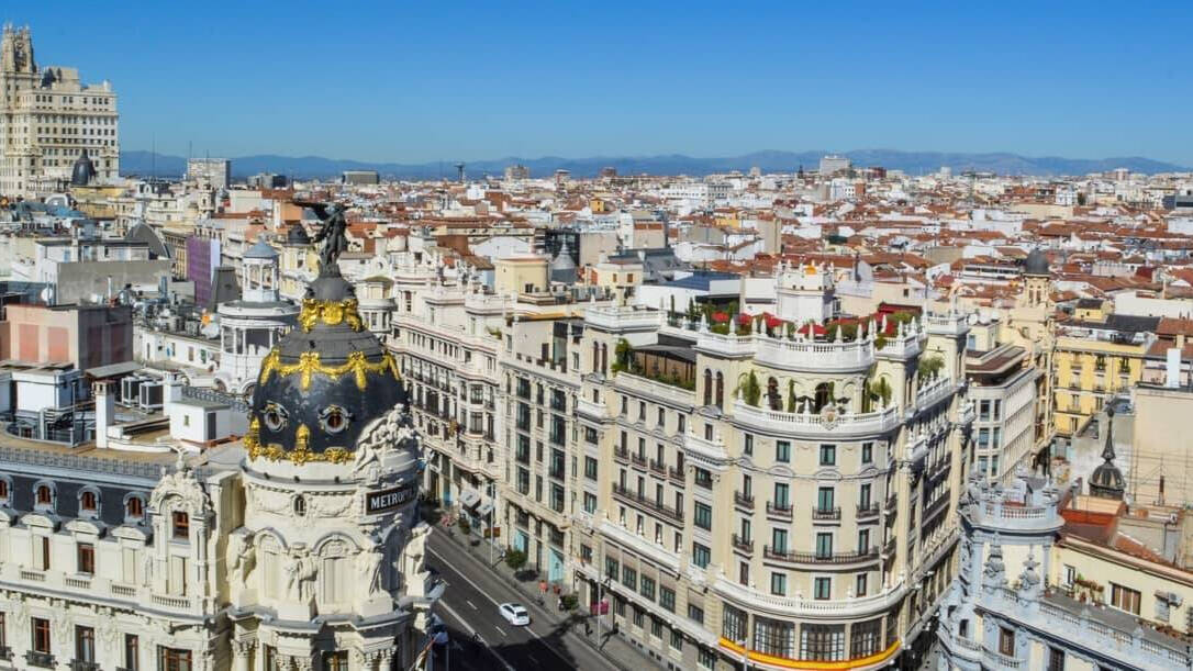 7 Terrazas de moda en Madrid para disfrutar desde lo más alto