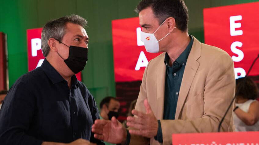 Juan Espadas y Pedro Sánchez en un acto del PSOE en Sevilla.