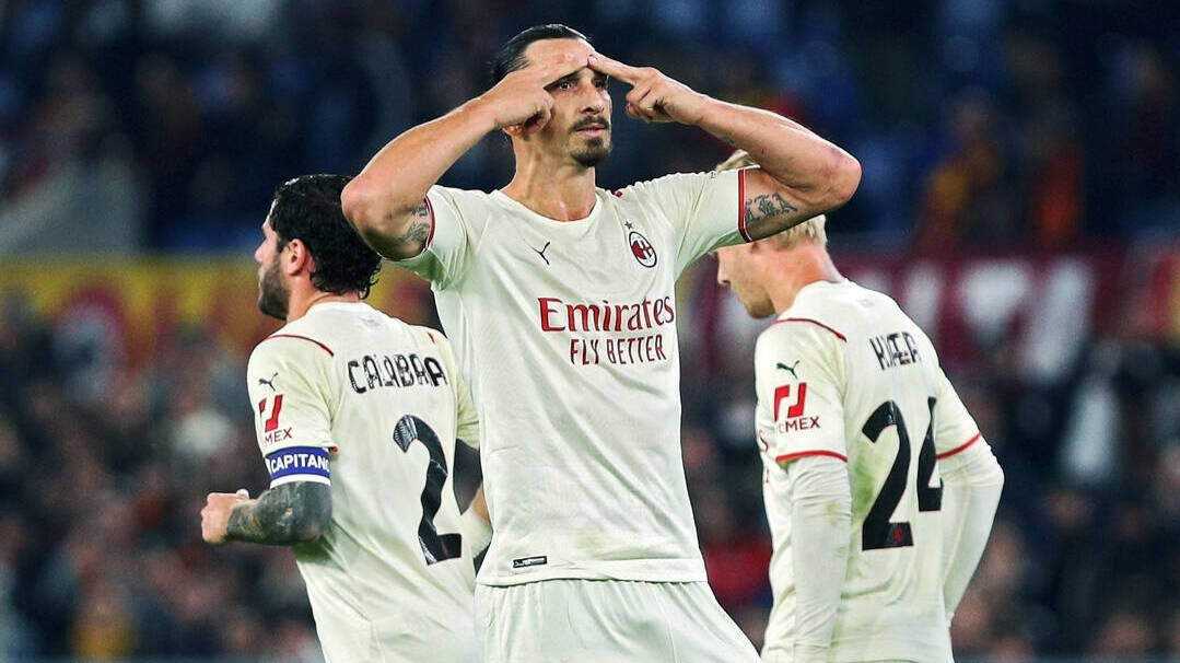 Ibrahimovic, celebrando el gol que le marcó a la Roma de Mourinho este último fin de semana. 