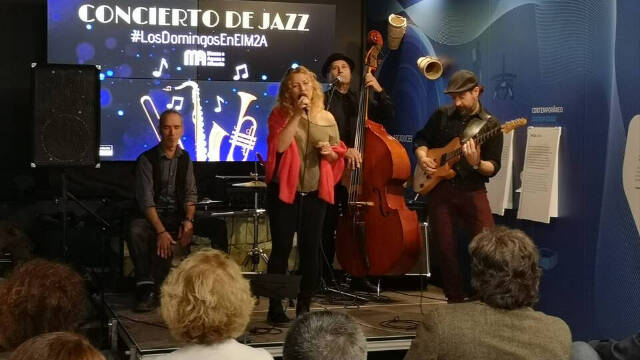 La banda de Jazz “Agustic Band” durante su actuación en el Museo de Aguas