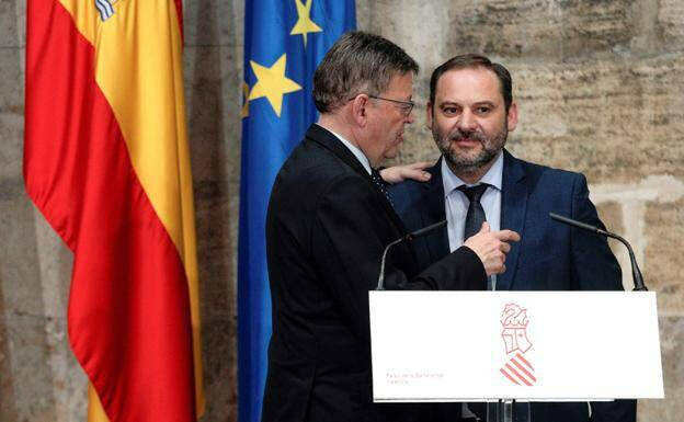 Ximo Puig y José Luis Ábalos en el Palau de la Generalitat