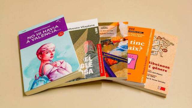 Estos son los cinco libros LGTBI que la consellería ha distribuido entre los estudiantes de secundaria