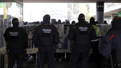 Tensión y disturbios en Barcelona en un acto universitario de 'S'ha Acabat!' 