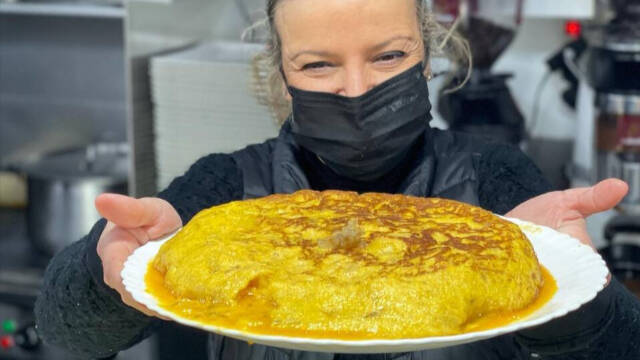 La tortilla de Pizcueta 14, la mejor de Valencia. Foto de @CulturaAlmuerzo.