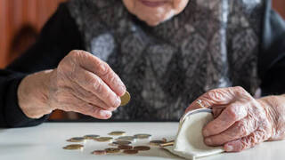 Trabajar más, cotizar más o cobrar menos, la sostenibilidad de las pensiones