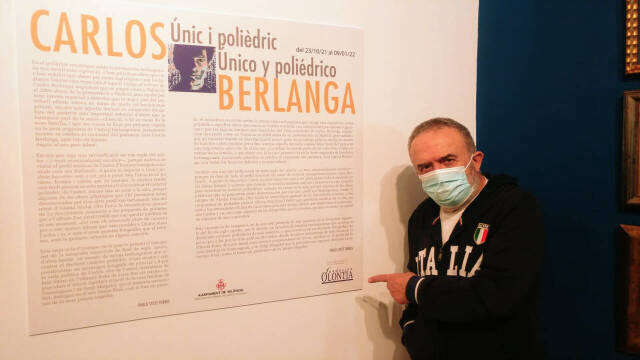 Pablo Sycet en Valencia en la exposición que ha coordinado sobre Carlos Berlanga.