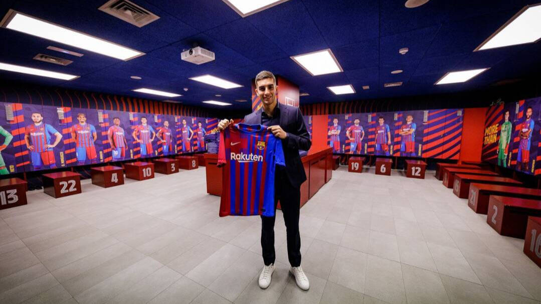 Ferrán Torres, en el vestuario del Barcelona / FOTO: FCB