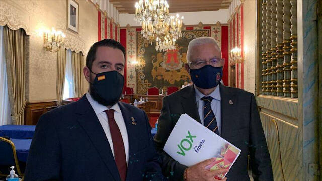 Mario Ortolá y Pepe Bonet, concejales de Vox en Alicante