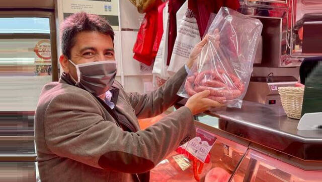 Carlos Mazón, presidente del PPCV en el Mercado del Cabanyal de Valencia